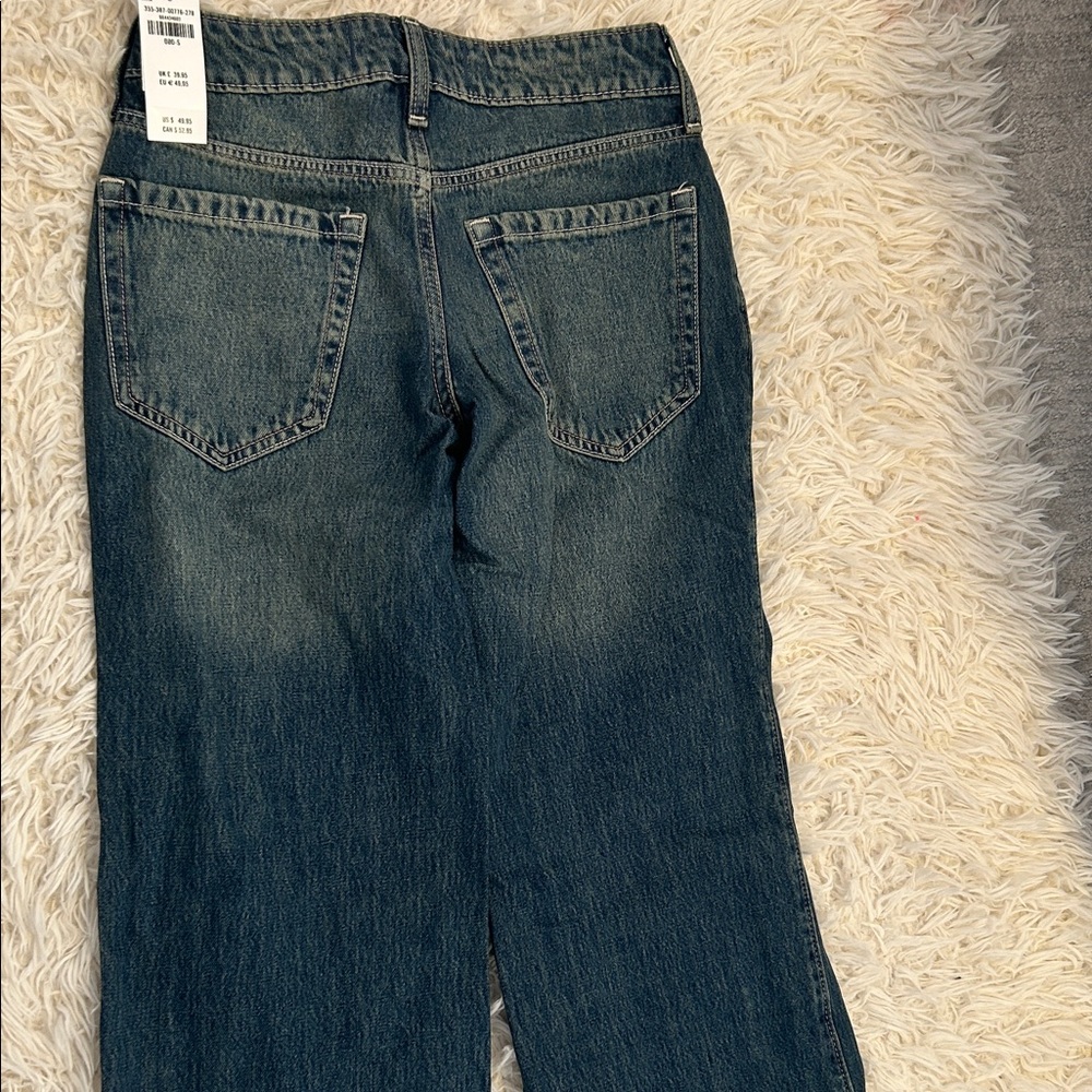 Hollister Women's Straight Leg Jeans in Dark Blue Denim